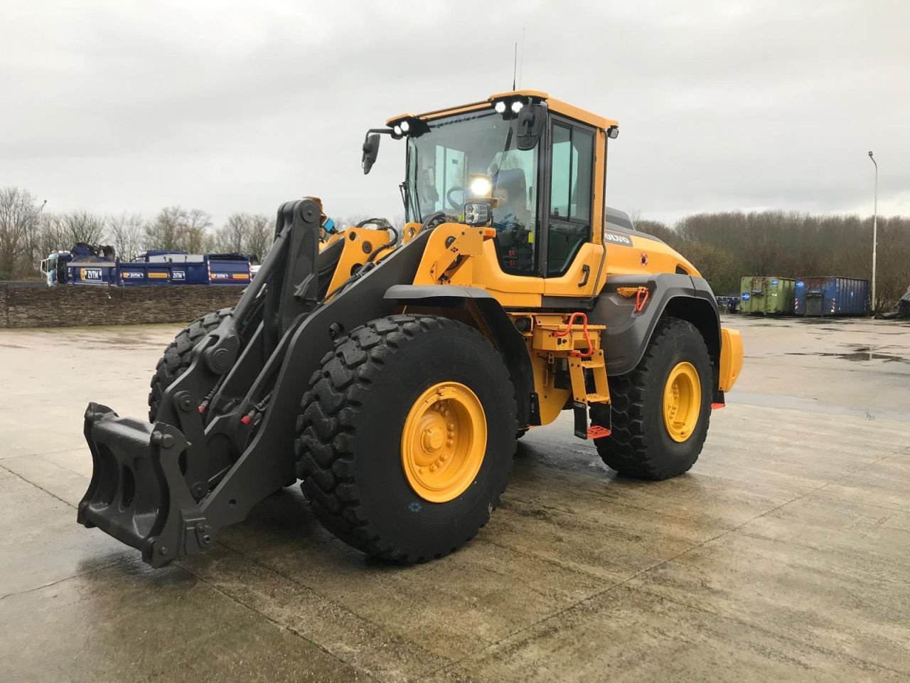 Knickgelenkte Baggerlader za tip Volvo L 120H, Gebrauchtmaschine u Hoek (Slika 3)