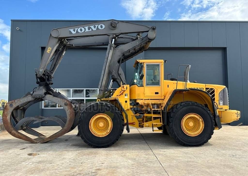 Knickgelenkte Baggerlader tip Volvo L 180 E, Gebrauchtmaschine in Wommels (Poză 1)