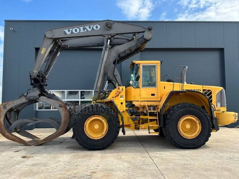 Knickgelenkte Baggerlader van het type Volvo L 180 E, Gebrauchtmaschine in Wommels (Foto 1)