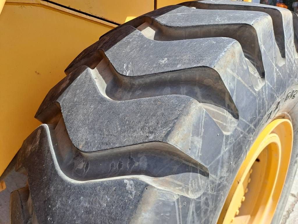 Knickgelenkte Baggerlader del tipo Volvo L105, Gebrauchtmaschine en Stabroek (Imagen 11)