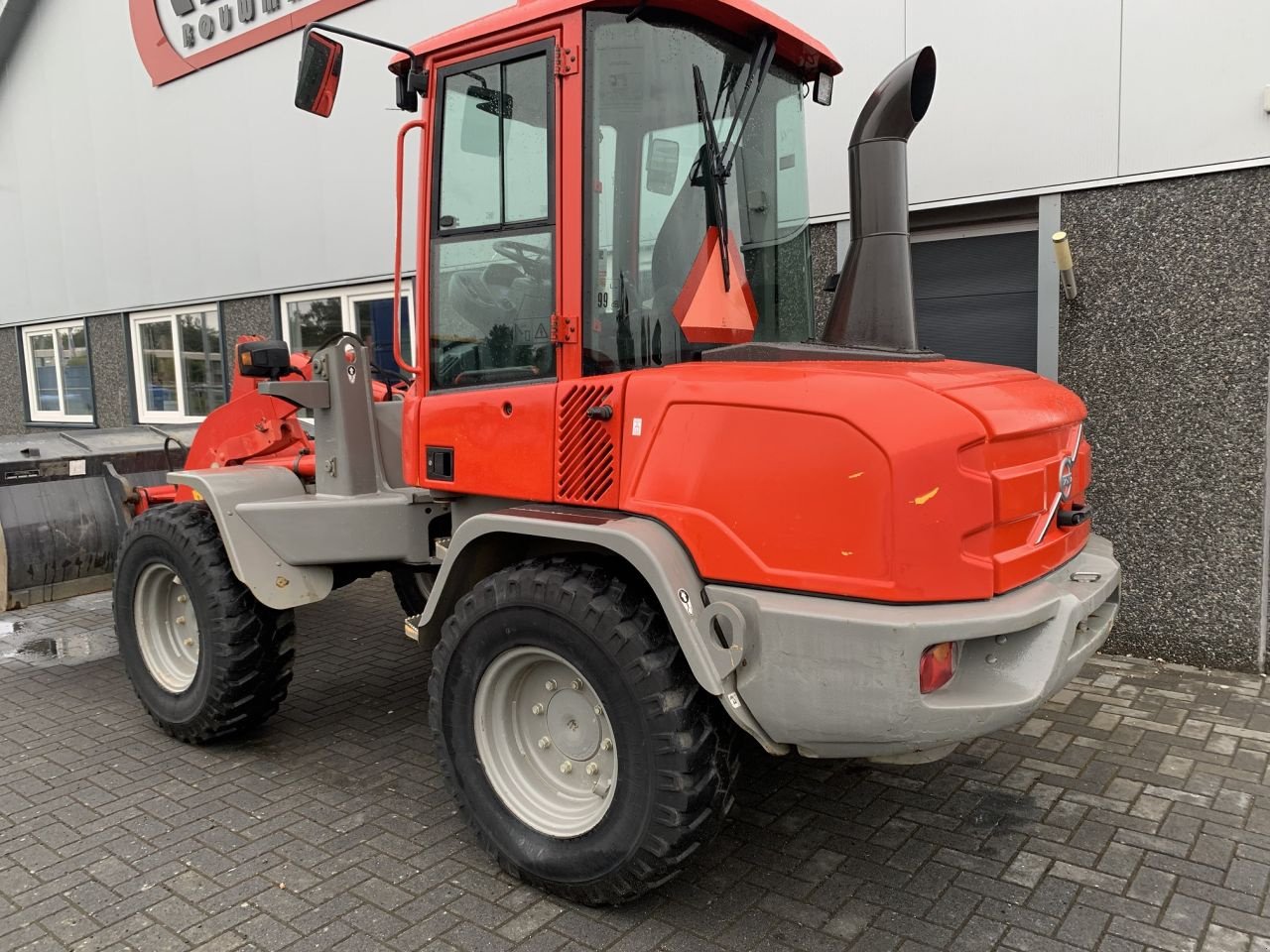 Knickgelenkte Baggerlader typu Volvo L30G, Gebrauchtmaschine v Vriezenveen (Obrázok 3)