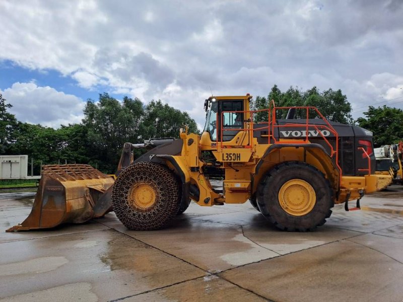 Knickgelenkte Baggerlader van het type Volvo L350H, Gebrauchtmaschine in Stabroek (Foto 1)