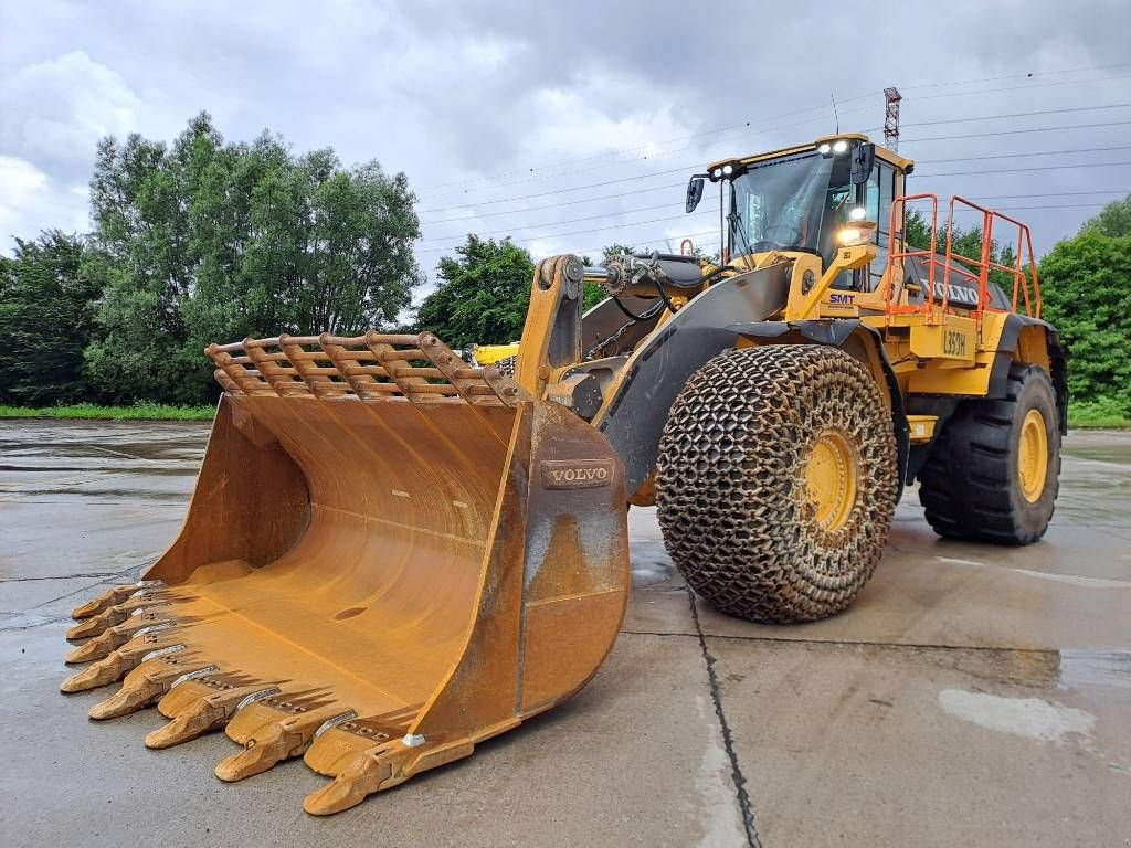 Knickgelenkte Baggerlader от тип Volvo L350H, Gebrauchtmaschine в Stabroek (Снимка 9)