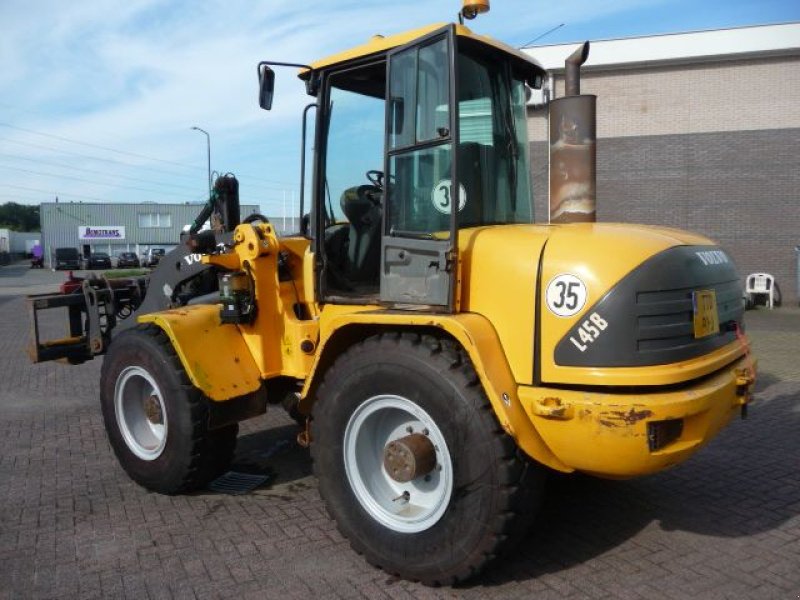 Knickgelenkte Baggerlader del tipo Volvo L545B-TP/S, Gebrauchtmaschine en Oirschot (Imagen 2)