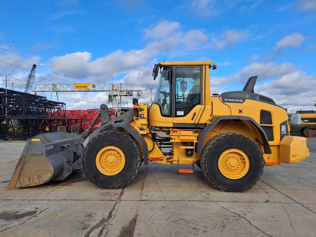 Knickgelenkte Baggerlader van het type Volvo L70H, Gebrauchtmaschine in Stabroek (Foto 1)