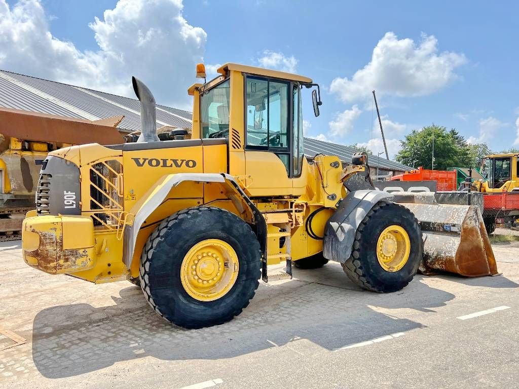 Knickgelenkte Baggerlader от тип Volvo L90F - Camera / Automatic Greasing, Gebrauchtmaschine в Veldhoven (Снимка 5)