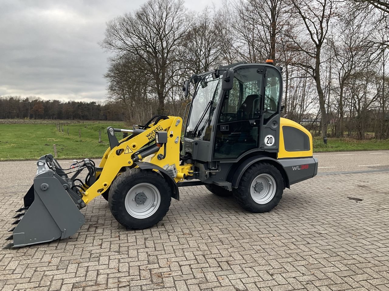 Knickgelenkte Baggerlader типа Wacker Neuson WL 38, Gebrauchtmaschine в Haaksbergen (Фотография 2)