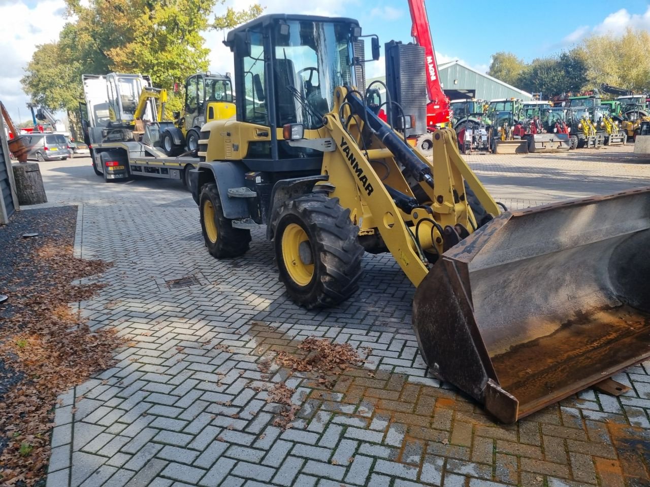 Knickgelenkte Baggerlader des Typs Yanmar V120, Gebrauchtmaschine in Lunteren (Bild 4)