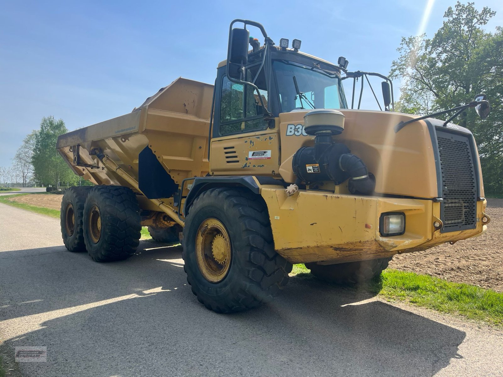 Knickgelenkte Dumper от тип Bell ADT B 30 D 6x6, Gebrauchtmaschine в Deutsch - Goritz (Снимка 4)