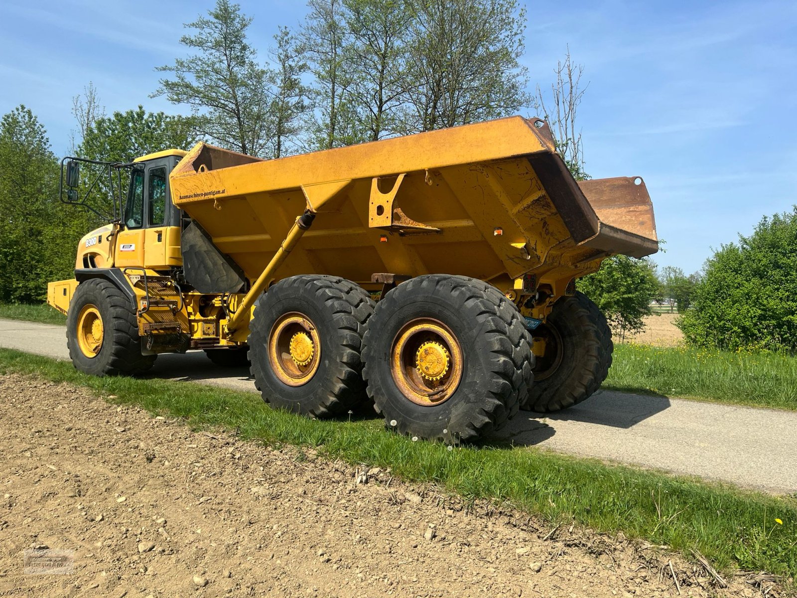 Knickgelenkte Dumper typu Bell ADT B 30 D 6x6, Gebrauchtmaschine v Deutsch - Goritz (Obrázok 7)