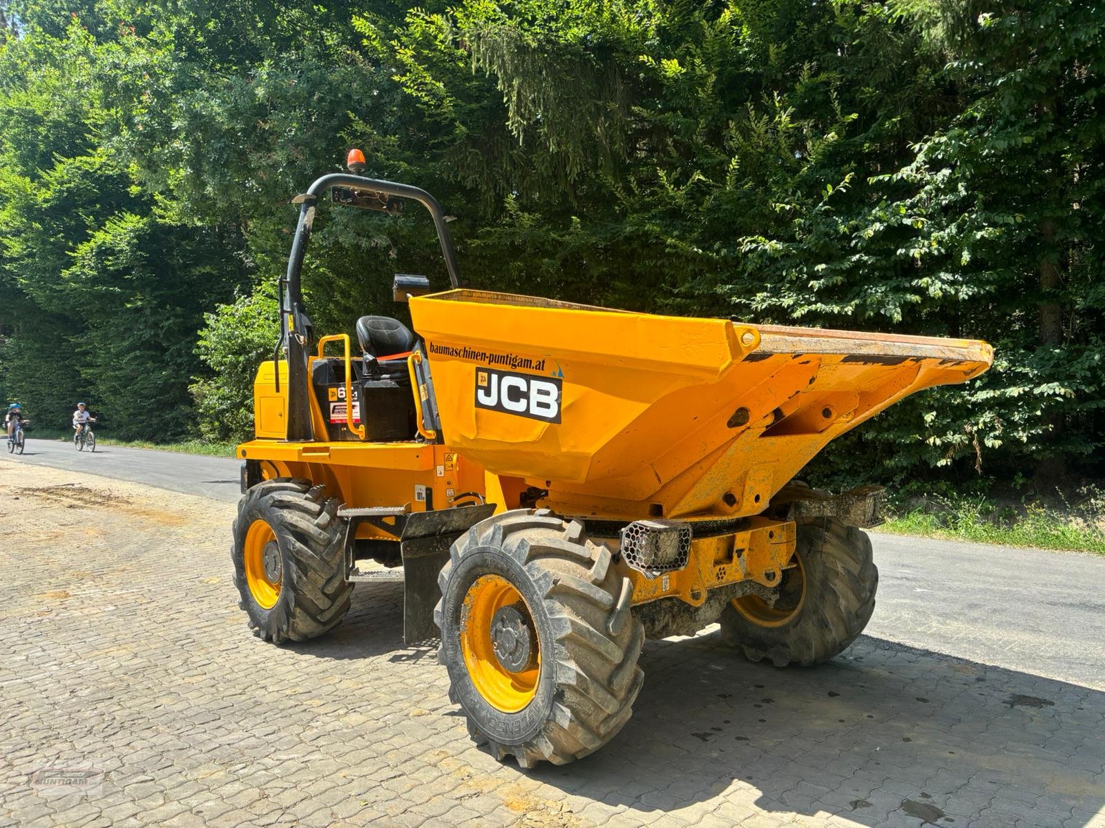 Knickgelenkte Dumper des Typs JCB 6 ST, Gebrauchtmaschine in Deutsch - Goritz (Bild 4)