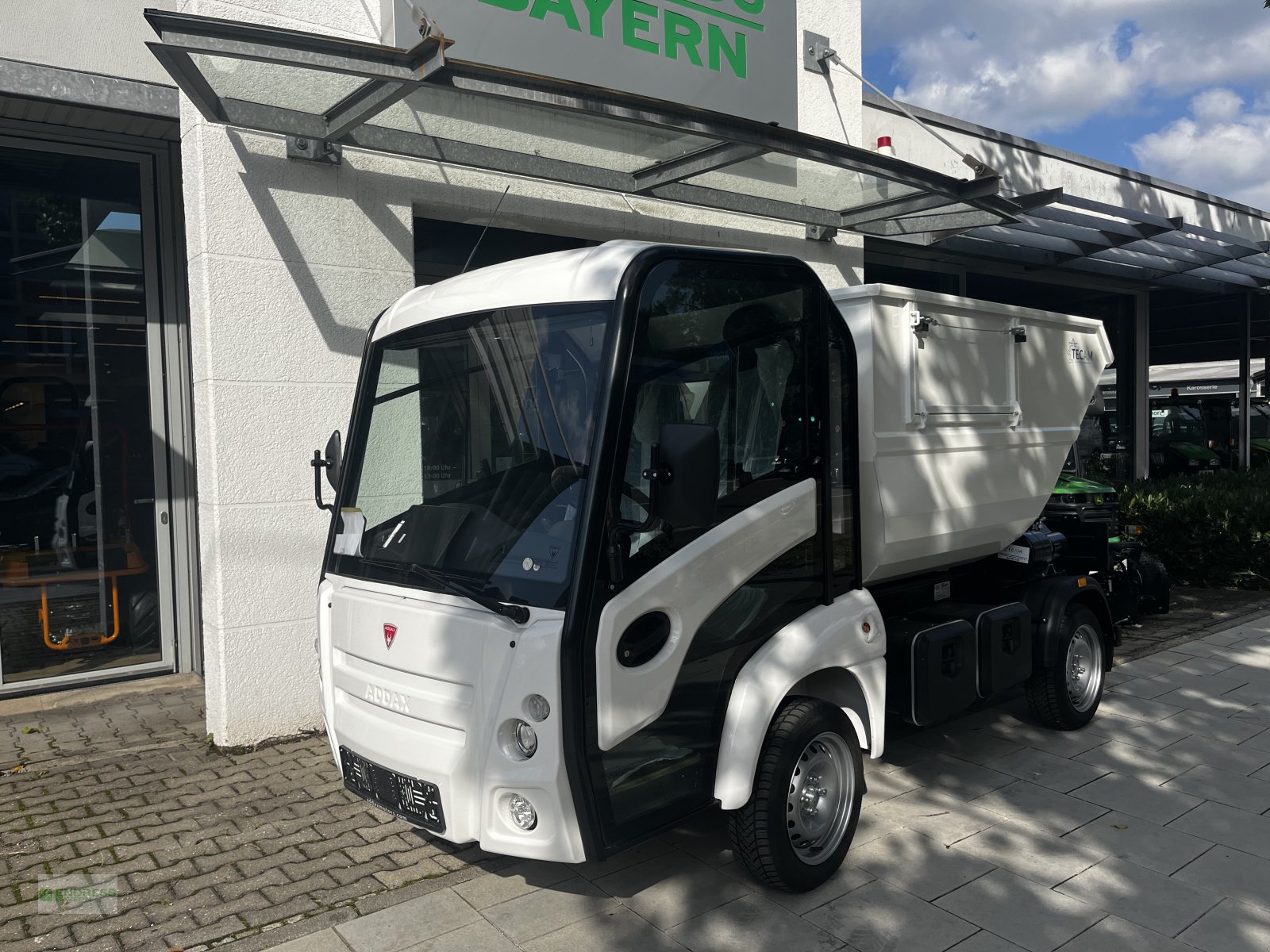 Kommunalfahrzeug van het type Addax Elektrofahrzeug MT15n, Neumaschine in München (Foto 2)