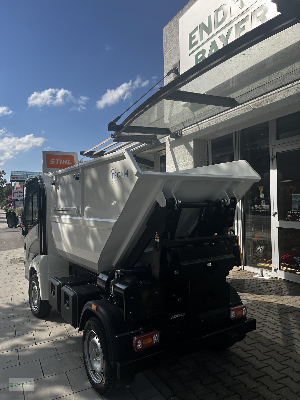 Kommunalfahrzeug van het type Addax Elektrofahrzeug MT15n, Neumaschine in München (Foto 3)