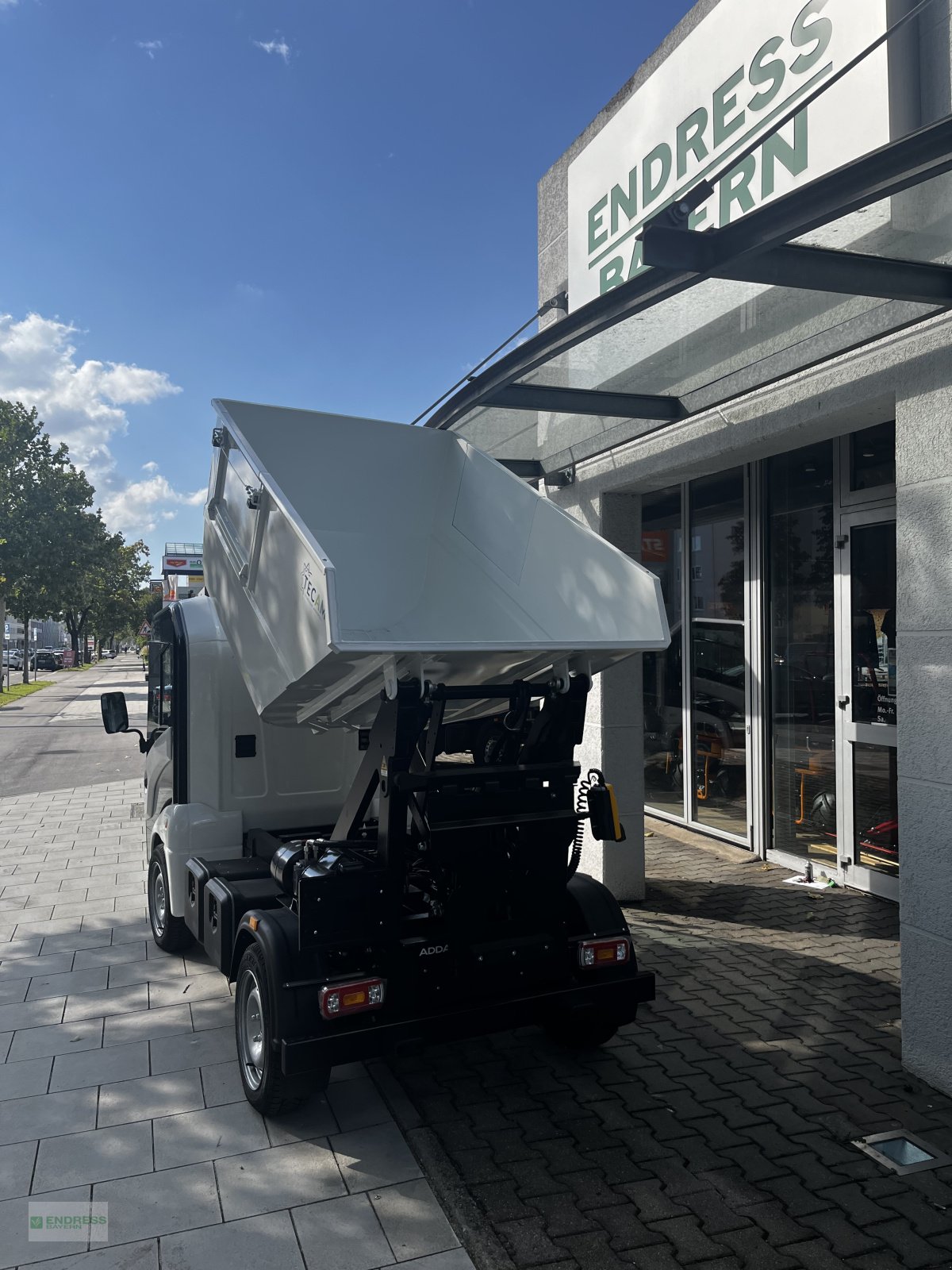 Kommunalfahrzeug van het type Addax Elektrofahrzeug MT15n, Neumaschine in München (Foto 6)