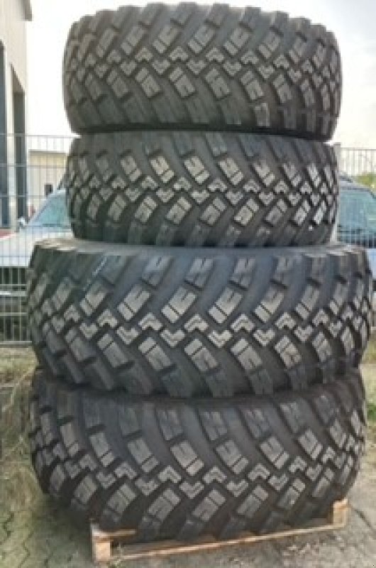 Kommunalfahrzeug des Typs BKT 650/65R38 + 540/65R28 BKT, Gebrauchtmaschine in Preetz (Bild 1)