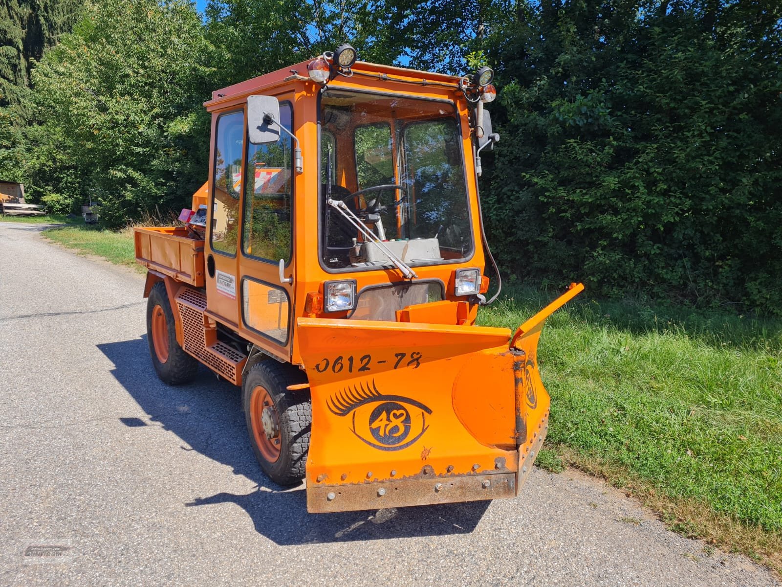 Kommunalfahrzeug van het type Boschung Pony DP 40 AK, Gebrauchtmaschine in Deutsch - Goritz (Foto 3)