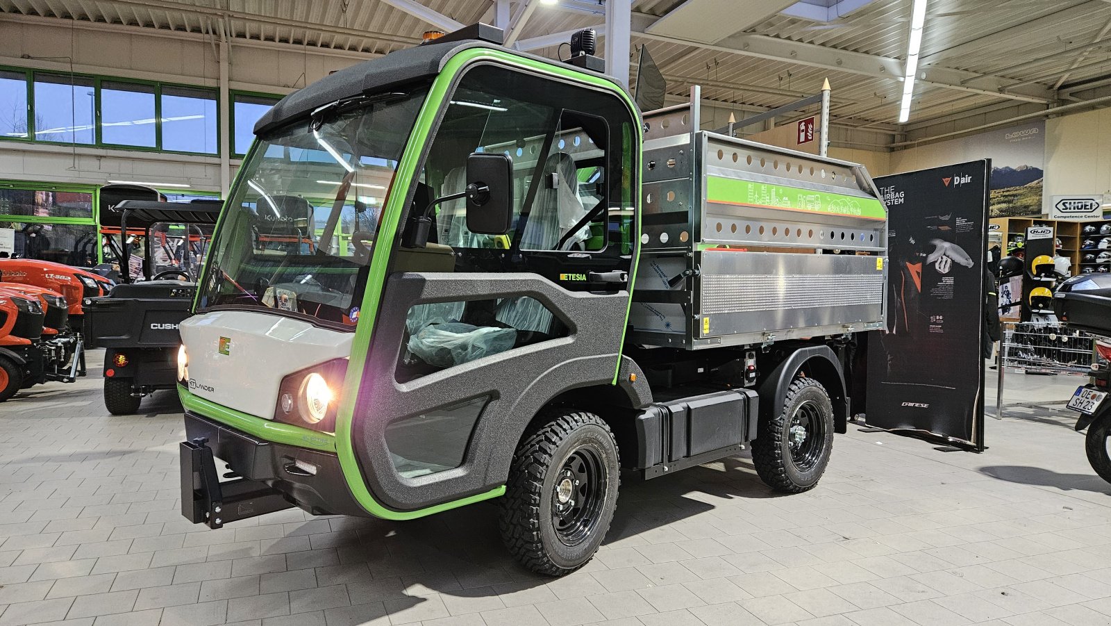 Kommunalfahrzeug tipa Etesia ET-LANDER Multifunktionsfahrzeug, Neumaschine u Olpe (Slika 2)