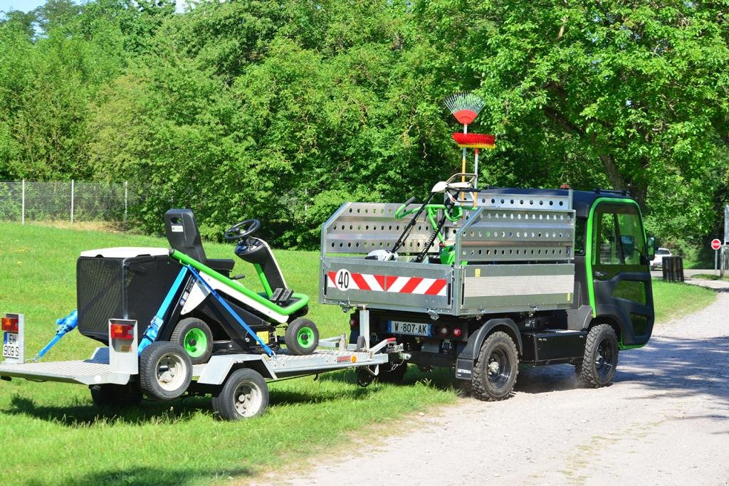 Kommunalfahrzeug типа Etesia ET-LANDER Multifunktionsfahrzeug, Neumaschine в Olpe (Фотография 8)