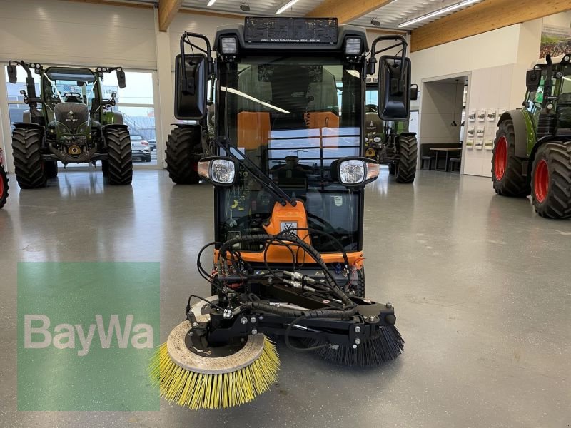 Kommunalfahrzeug typu Kärcher TRAKTOR KÄRCHER MIC 34C, Gebrauchtmaschine v Bamberg (Obrázok 2)