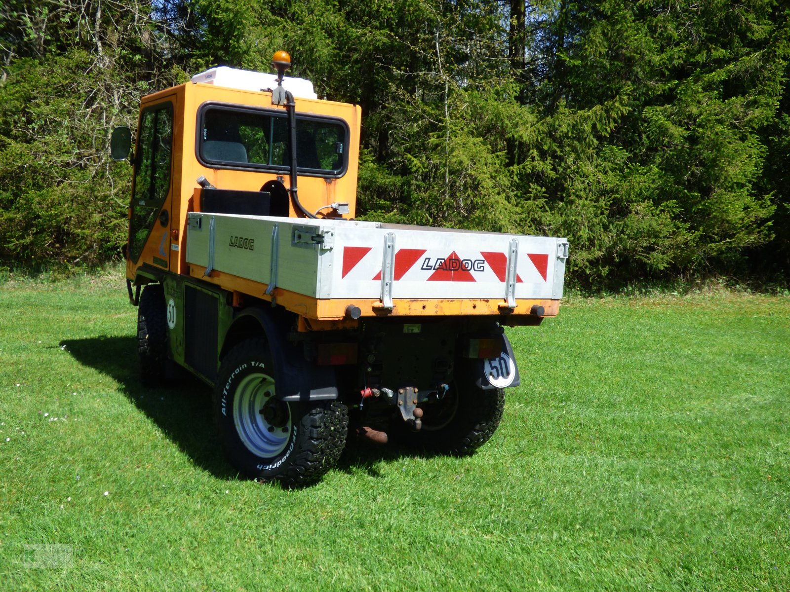 Kommunalfahrzeug des Typs Ladog T 1250, Gebrauchtmaschine in Berg am Starnberger See (Bild 3)