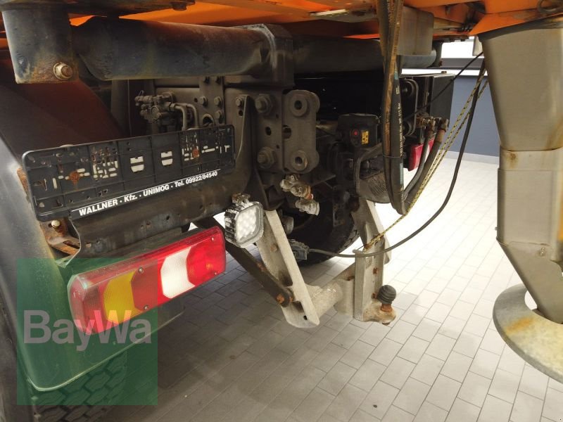 Kommunalfahrzeug des Typs Mercedes-Benz UNIMOG U218, Gebrauchtmaschine in Manching (Bild 13)