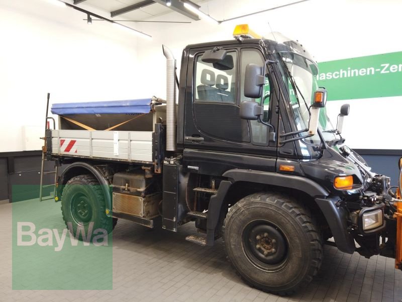 Kommunalfahrzeug van het type Mercedes-Benz UNIMOG U300, Gebrauchtmaschine in Manching (Foto 3)