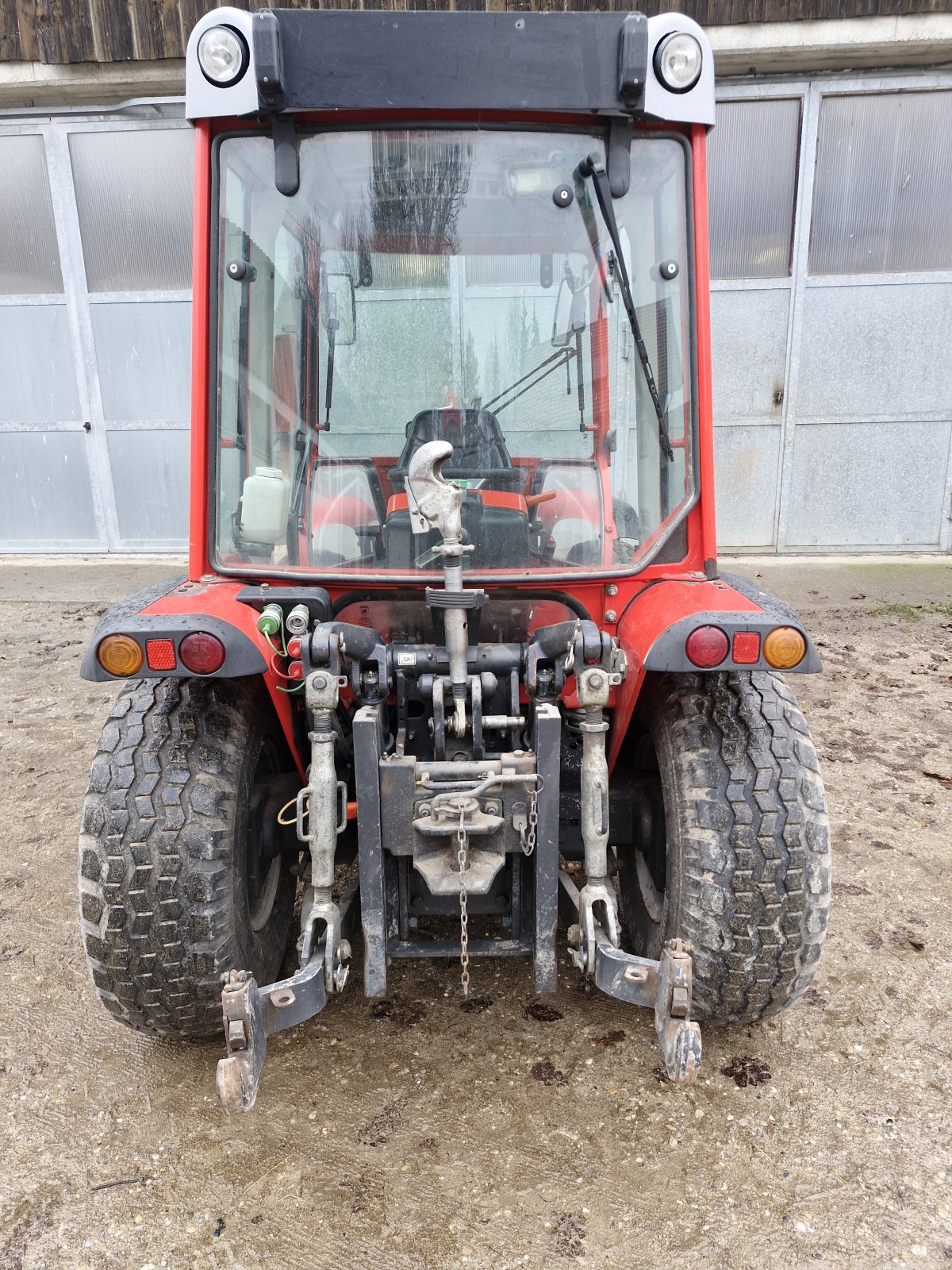 Kommunaltraktor del tipo Antonio Carraro TRH 9400, Gebrauchtmaschine In SR (Immagine 1)