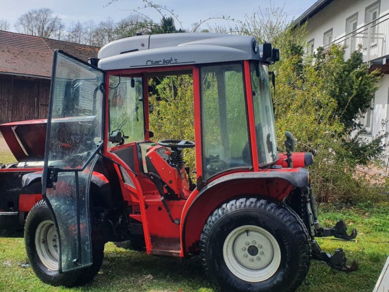 Kommunaltraktor of the type Antonio Carraro TRH 9400, Gebrauchtmaschine in Straubing (Picture 1)