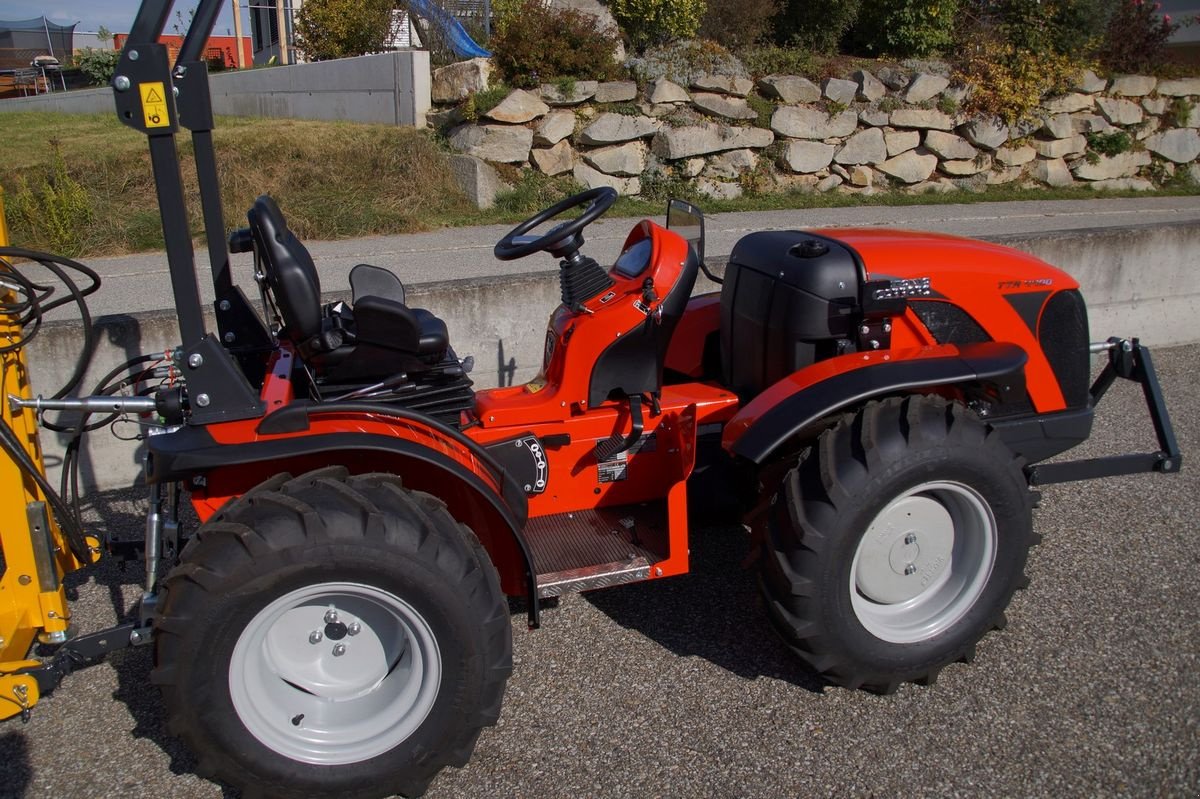 Kommunaltraktor van het type Antonio Carraro TTR 4800 HST Schlepper Traktor NEU Pasquali Aebi, Neumaschine in Aigen-Schlägl (Foto 16)