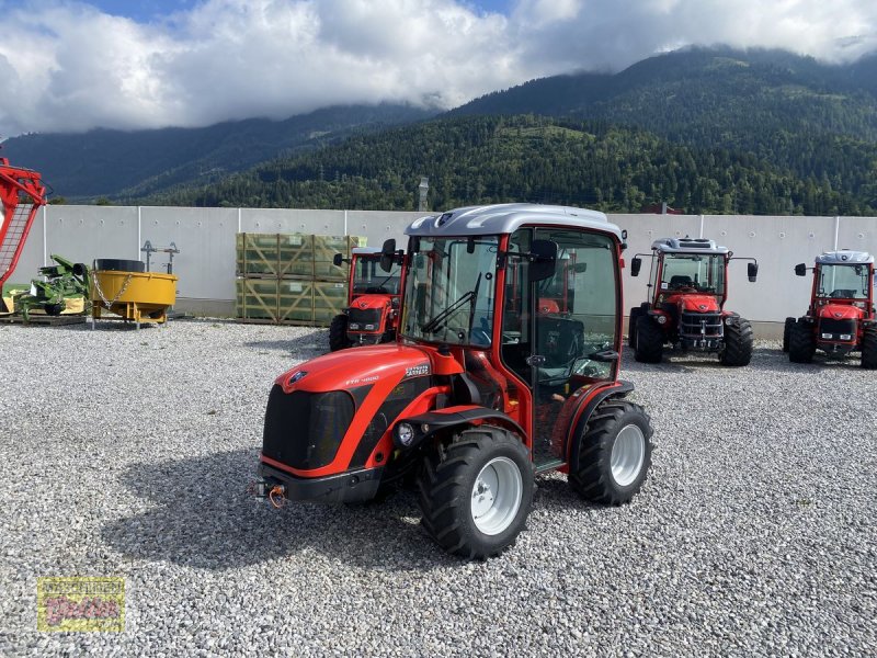 Kommunaltraktor of the type Antonio Carraro TTR4800 Hydrostat, Neumaschine in Kötschach (Picture 1)