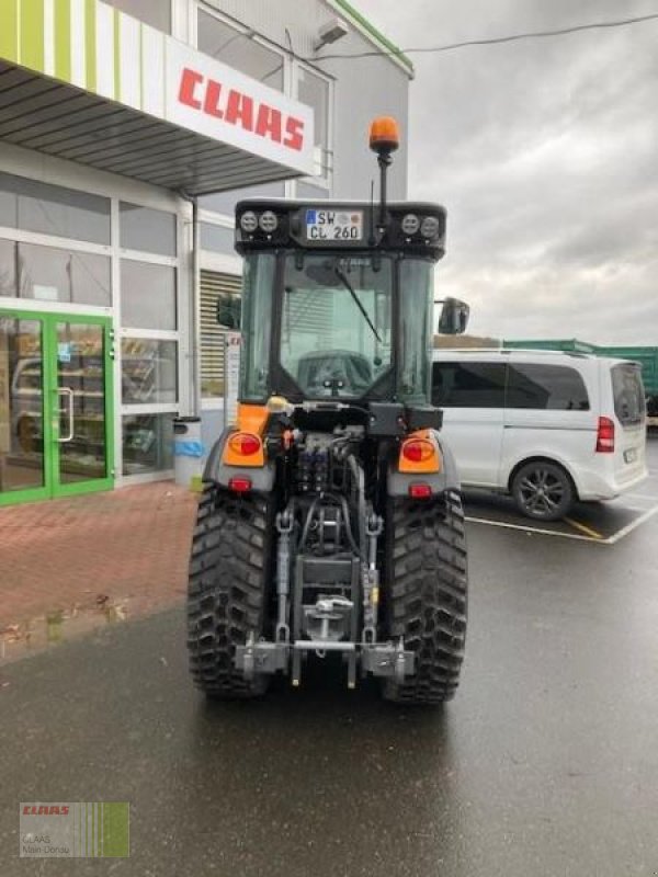 Kommunaltraktor van het type CLAAS NEXOS 240 S  ADVANCED, Vorführmaschine in Gollhofen (Foto 8)