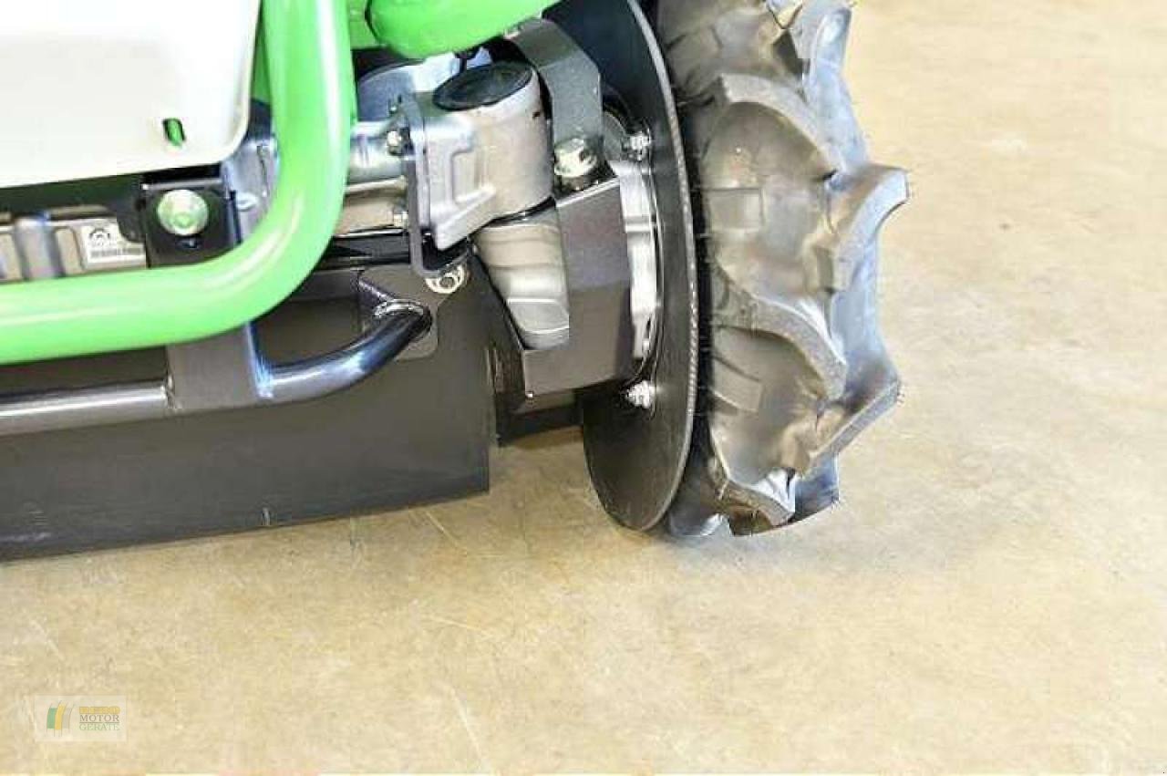 Kommunaltraktor des Typs Etesia AV98, Neumaschine in Cloppenburg (Bild 3)