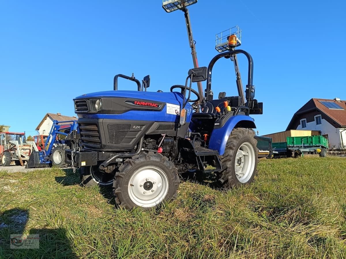 Kommunaltraktor des Typs Farmtrac Farmtrac 22, Vorführmaschine in Dimbach (Bild 1)