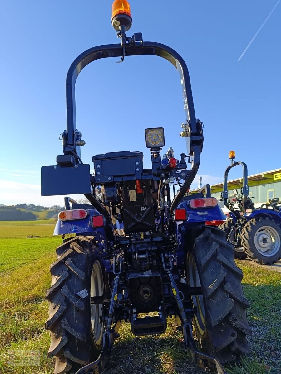 Kommunaltraktor des Typs Farmtrac Farmtrac 22, Vorführmaschine in Dimbach (Bild 3)