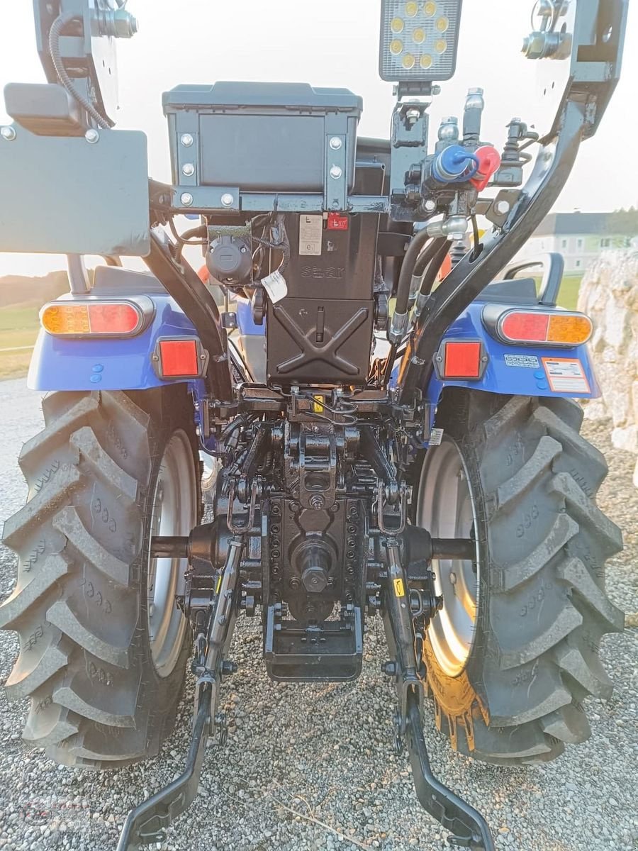 Kommunaltraktor of the type Farmtrac Farmtrac 26 H mit Hydrostat, Fronthydraulik und, Gebrauchtmaschine in Dimbach (Picture 9)