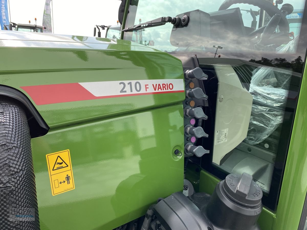 Kommunaltraktor typu Fendt 210 Vario F, Vorführmaschine w Niederkappel (Zdjęcie 8)