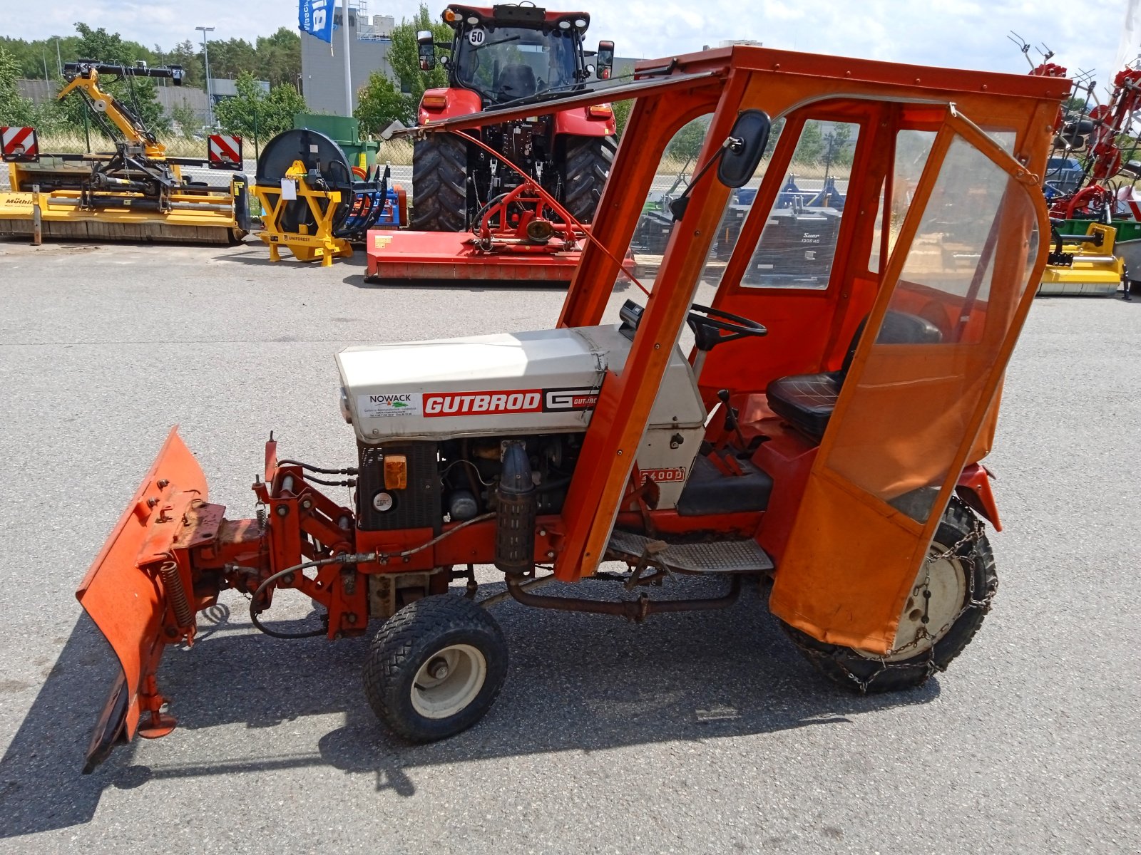 Kommunaltraktor от тип Gutbrod 2400 D, Gebrauchtmaschine в Nittenau (Снимка 1)