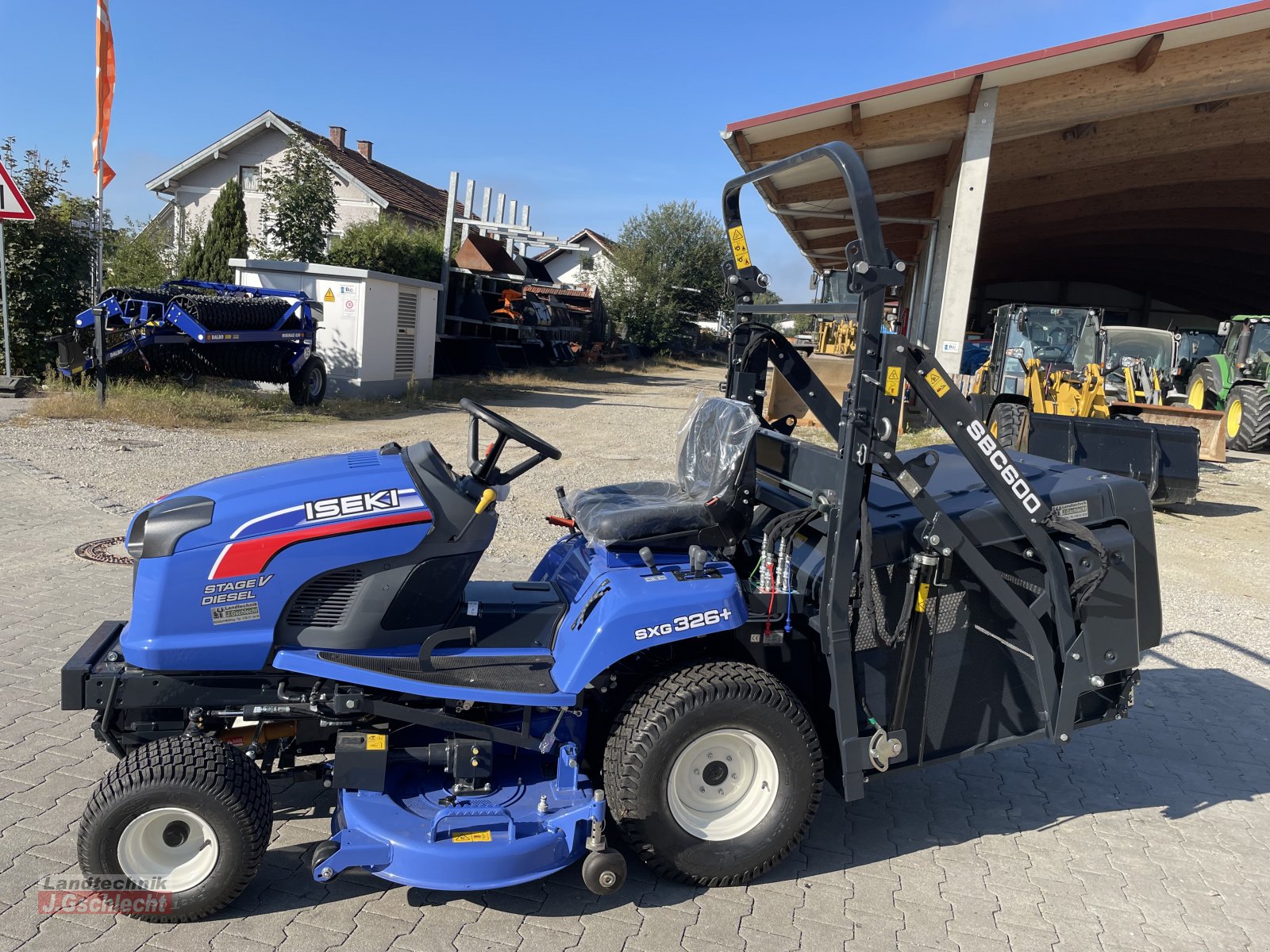 Kommunaltraktor typu Iseki SXG 326, Neumaschine v Mühldorf (Obrázek 10)