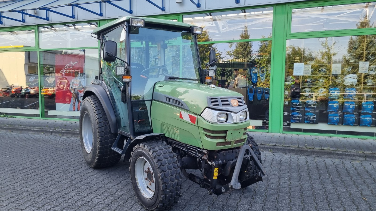 Kommunaltraktor van het type Iseki TG 5470 AHL, Gebrauchtmaschine in Olpe (Foto 9)