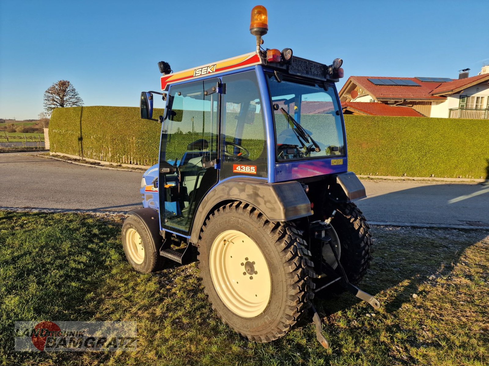 Kommunaltraktor des Typs Iseki TH 4365 AHL, Gebrauchtmaschine in Eberfing (Bild 3)