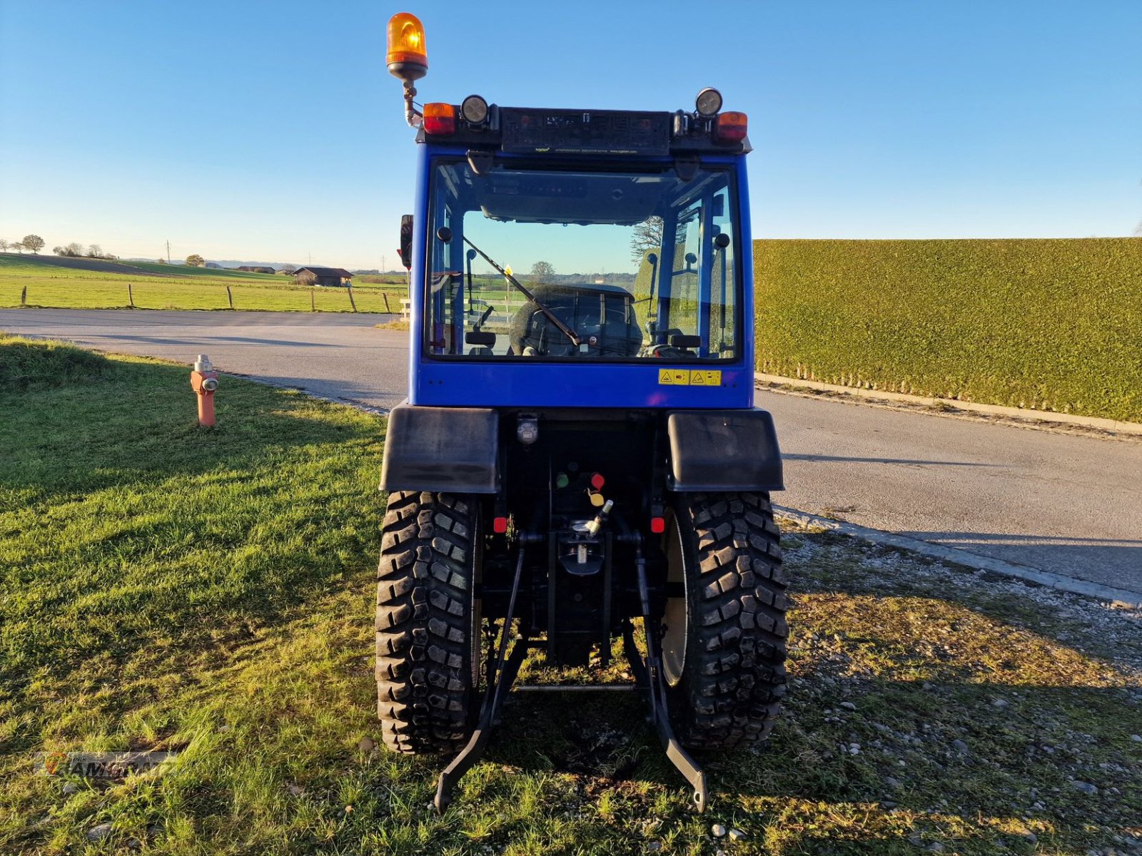 Kommunaltraktor des Typs Iseki TH 4365 AHL, Gebrauchtmaschine in Eberfing (Bild 4)