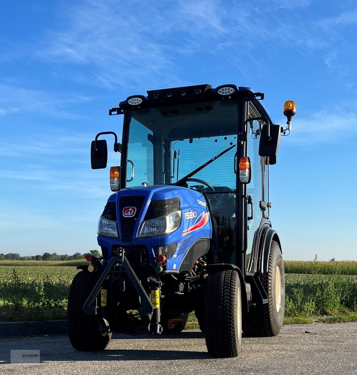 Kommunaltraktor van het type Iseki TH 5420, Neumaschine in Kirchheim b. München (Foto 1)