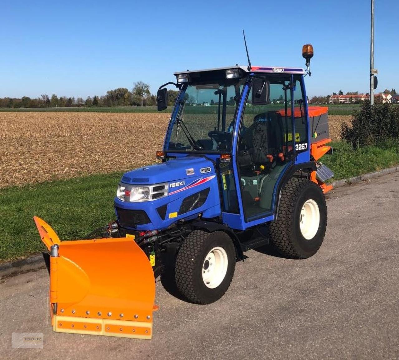 Kommunaltraktor du type Iseki TM 3267, Neumaschine en Kirchheim b. München (Photo 15)