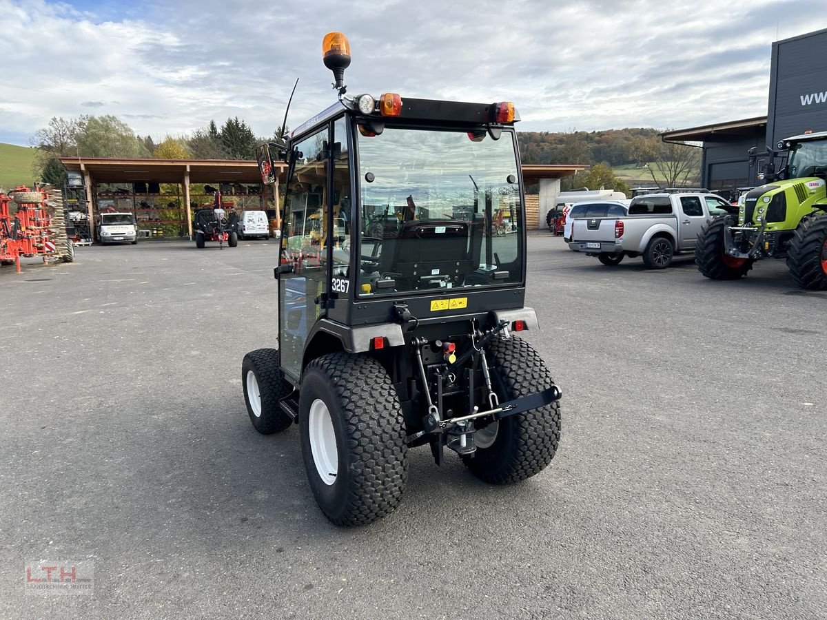 Kommunaltraktor van het type Iseki TM 3267AHLK, Neumaschine in Gnas (Foto 15)