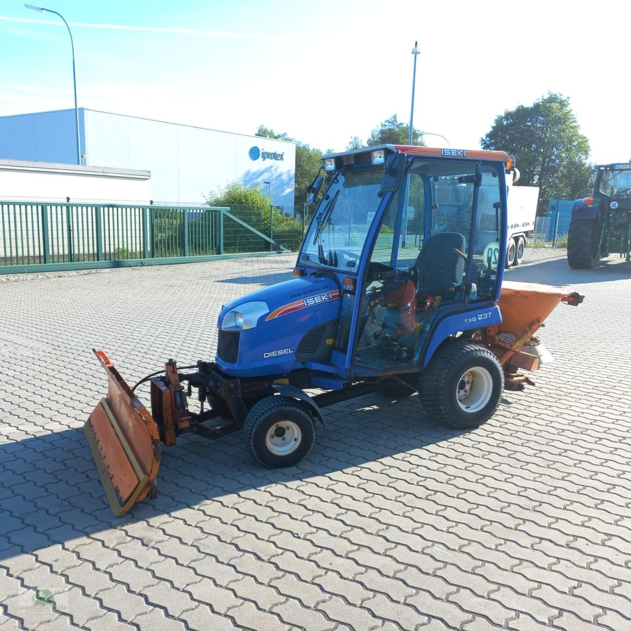 Kommunaltraktor Türe ait Iseki TXG237, Gebrauchtmaschine içinde Münchberg (resim 3)