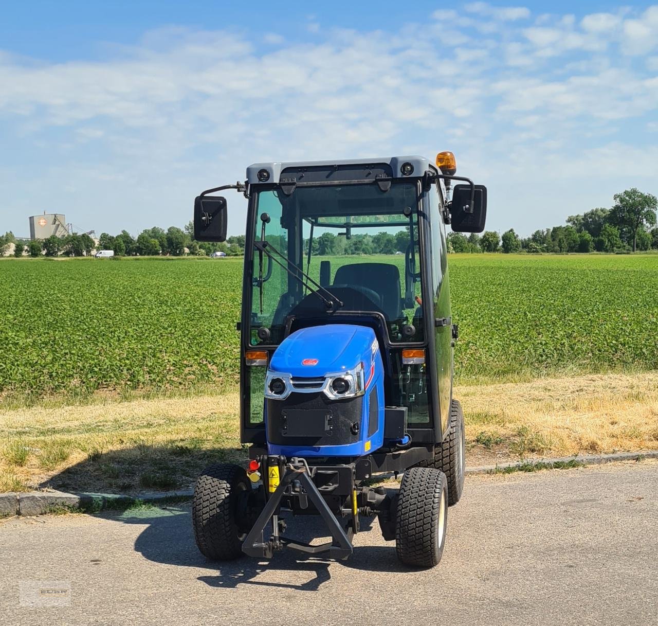 Kommunaltraktor van het type Iseki TXGS 24, Neumaschine in Kirchheim b. München (Foto 3)