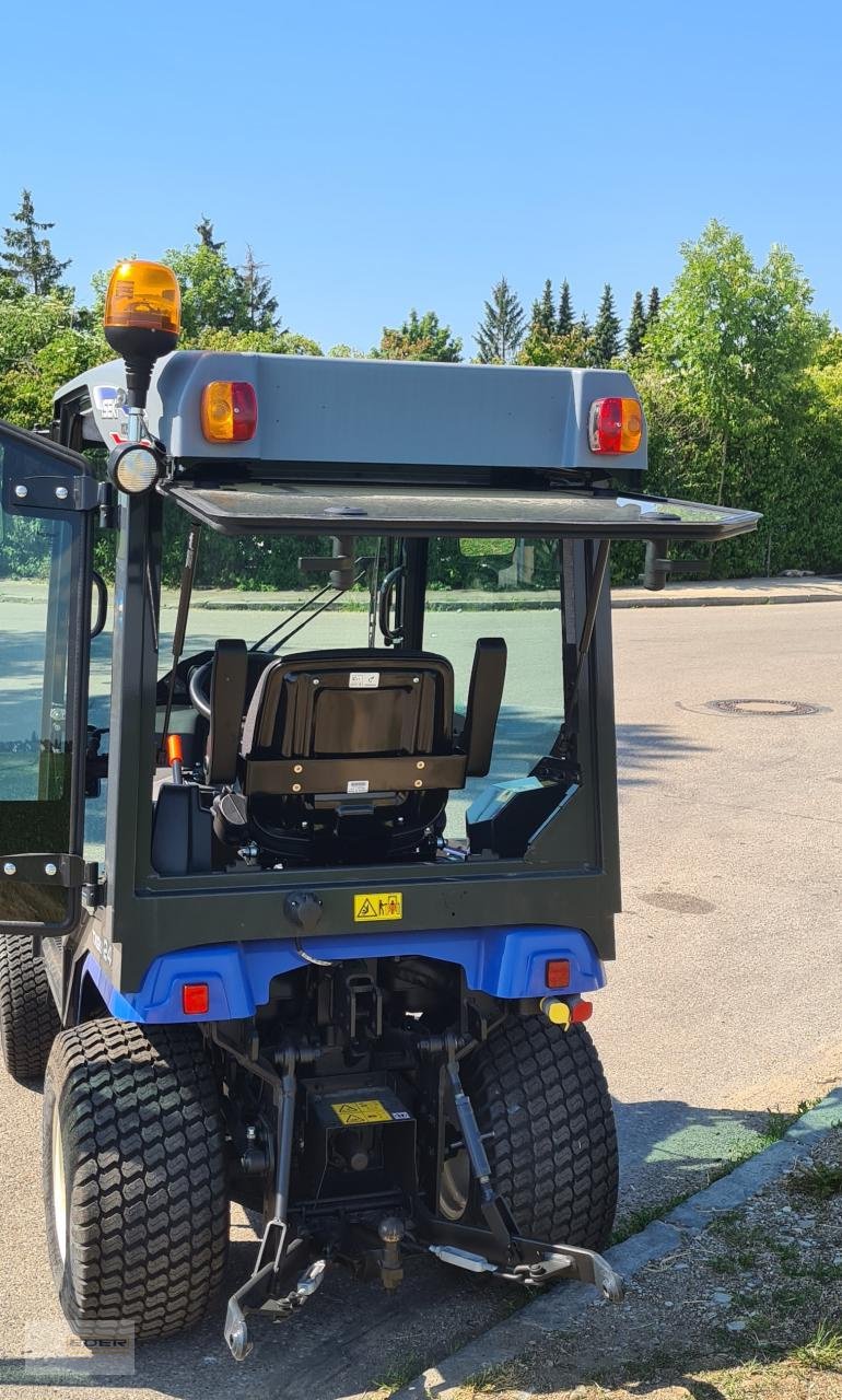 Kommunaltraktor van het type Iseki TXGS 24, Neumaschine in Kirchheim b. München (Foto 10)