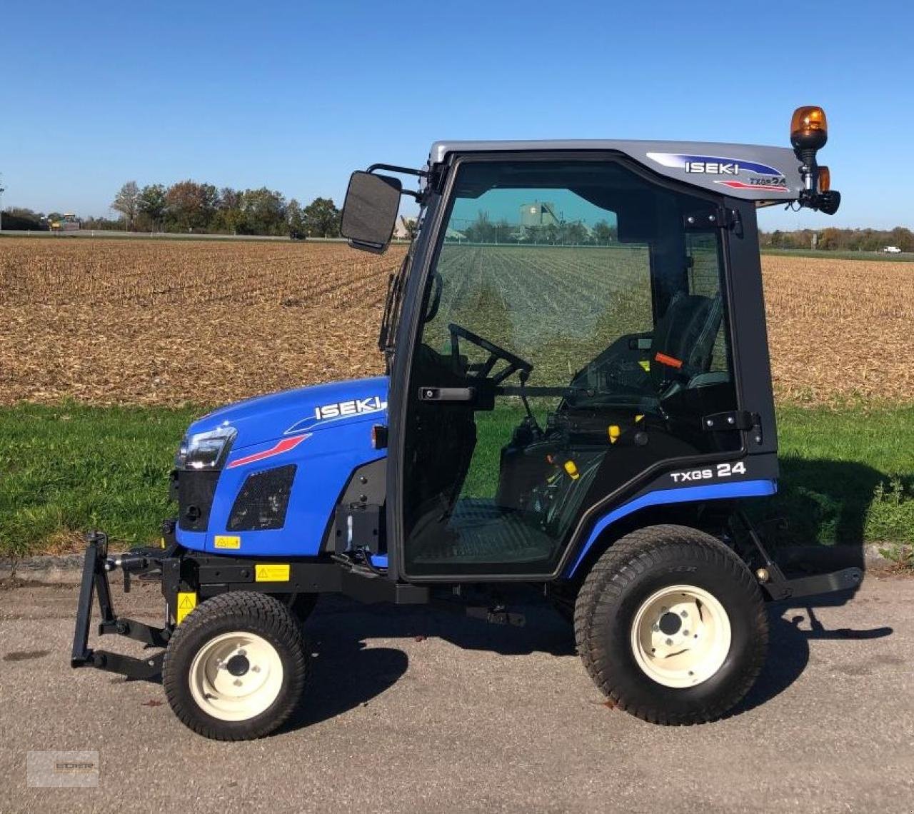 Kommunaltraktor van het type Iseki TXGS 24, Neumaschine in Kirchheim b. München (Foto 15)