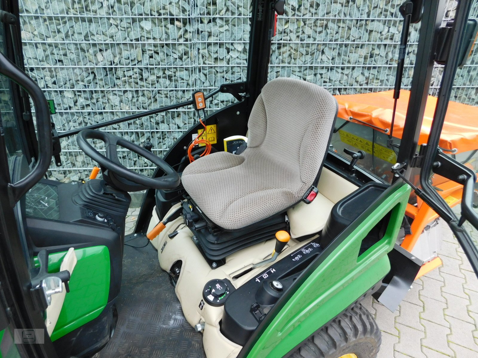 Kommunaltraktor del tipo John Deere 1026 R Winter, Gebrauchtmaschine en Gross-Bieberau (Imagen 4)