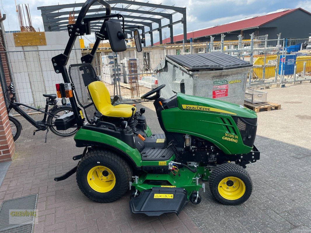 Kommunaltraktor of the type John Deere 1026R + 137 cm Mähdeck, Gebrauchtmaschine in Ahaus (Picture 4)